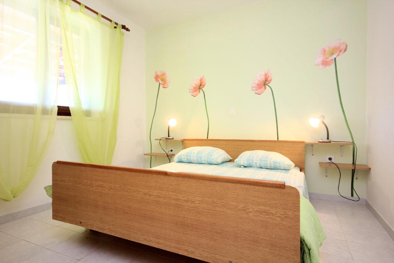 Apartment Tri Zala 174B Zrnovo Dış mekan fotoğraf